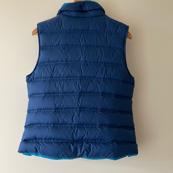 Reversible Nike puffer vest. Size S/M - Picture 2 of 4